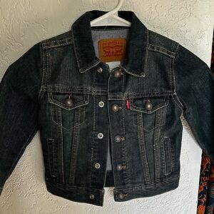 Levi's NWOT Classic Blue Denim Jacket